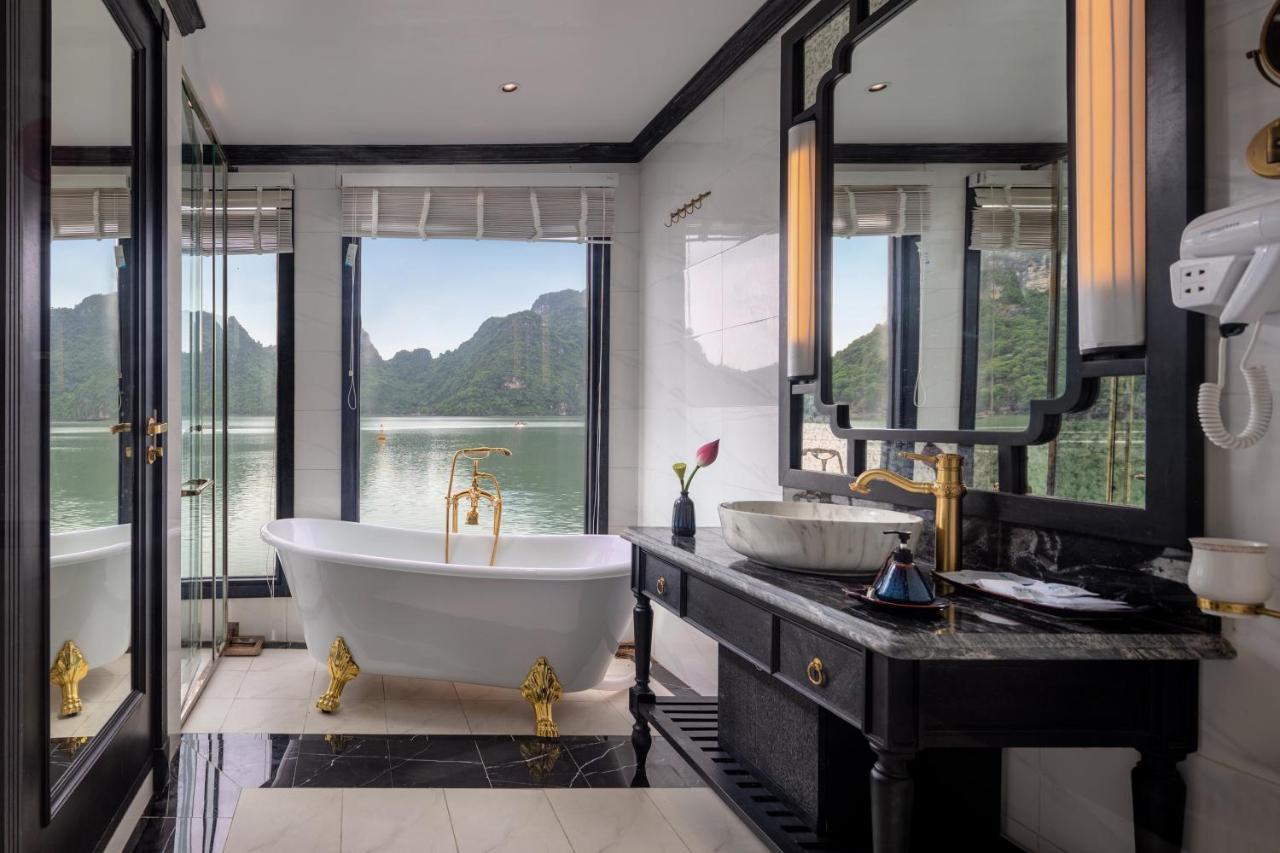 Le Journey Luxury Cruise Hotel Ha Long Buitenkant foto