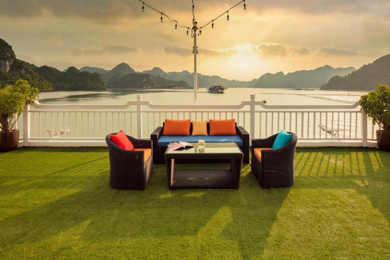 Le Journey Luxury Cruise Hotel Ha Long Buitenkant foto